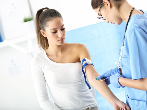 7 razones por las que debes hacerte análisis de sangre con regularidad