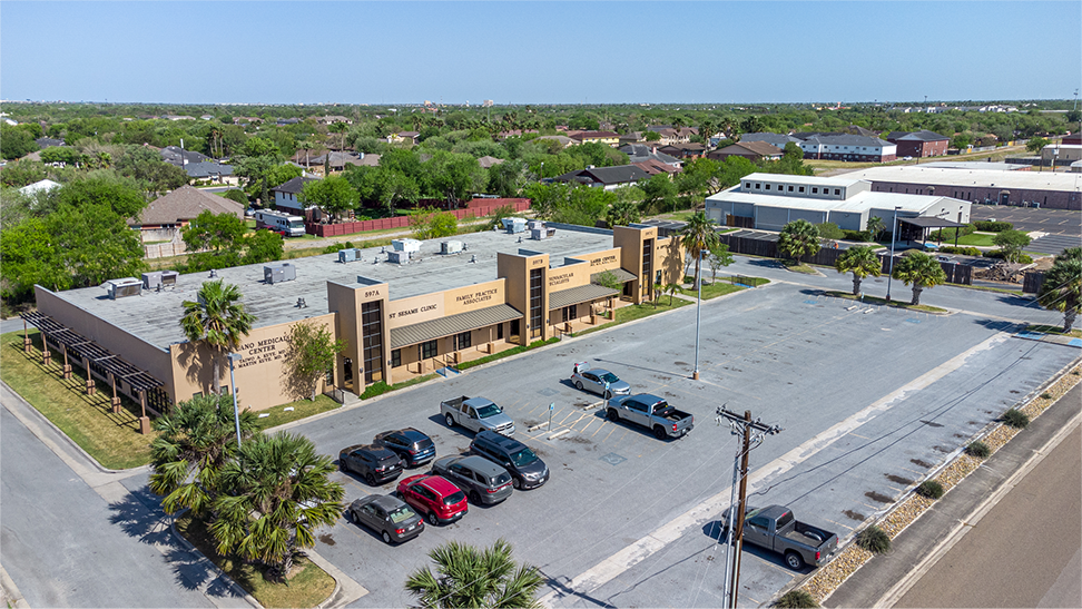 Harlingen Medical center / Clinic Kuye Medical Group - West Sesame Clini 597A exterior: aerial view